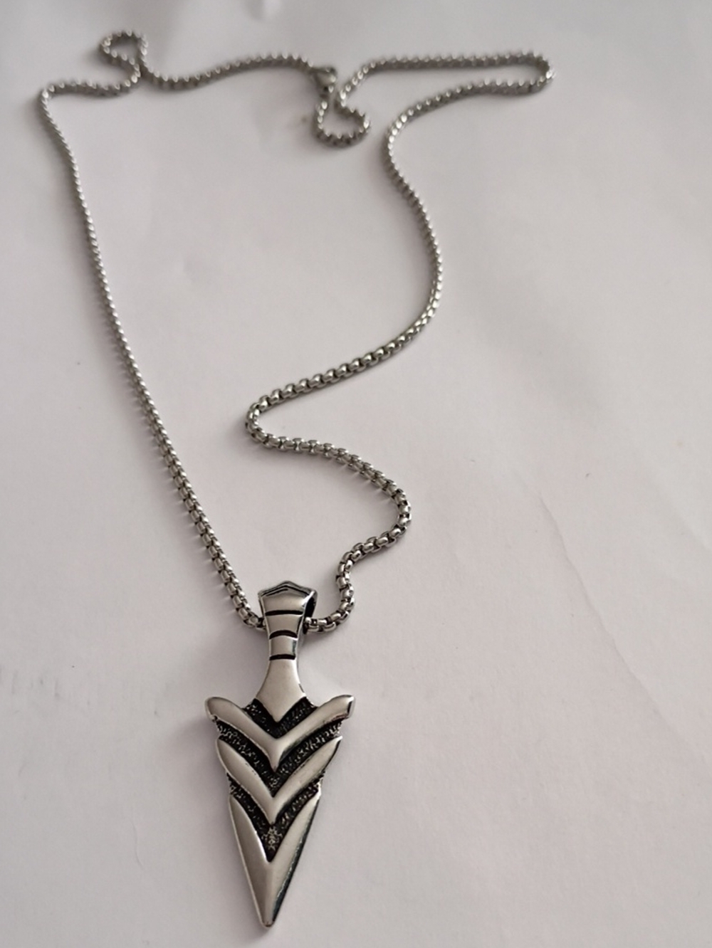 Men's Stainless Arrowhead Pendant Necklace in Silver